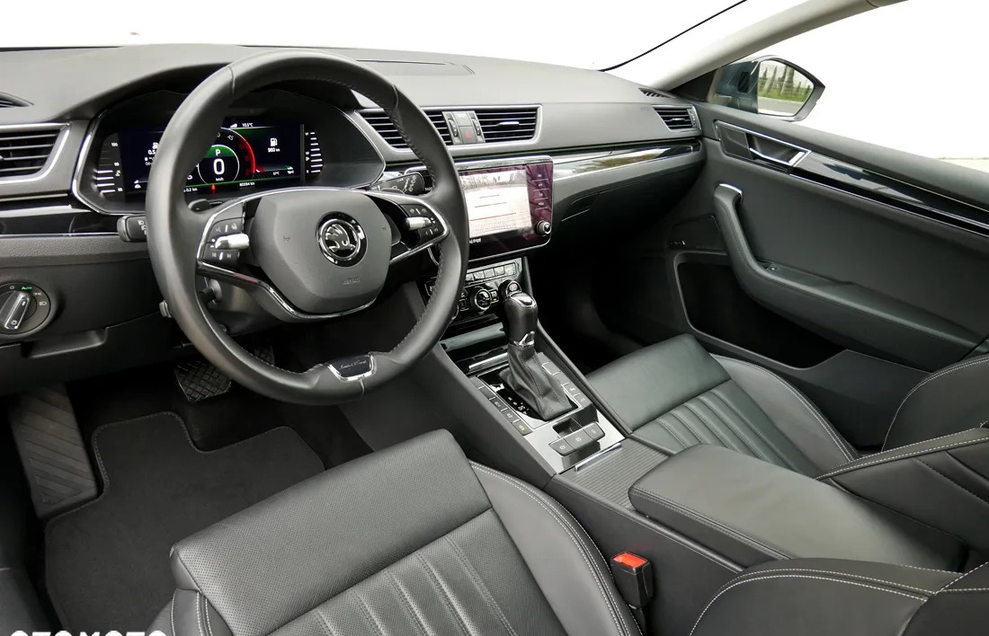 Skoda Superb cena 164900 przebieg: 80595, rok produkcji 2021 z Kraków małe 667